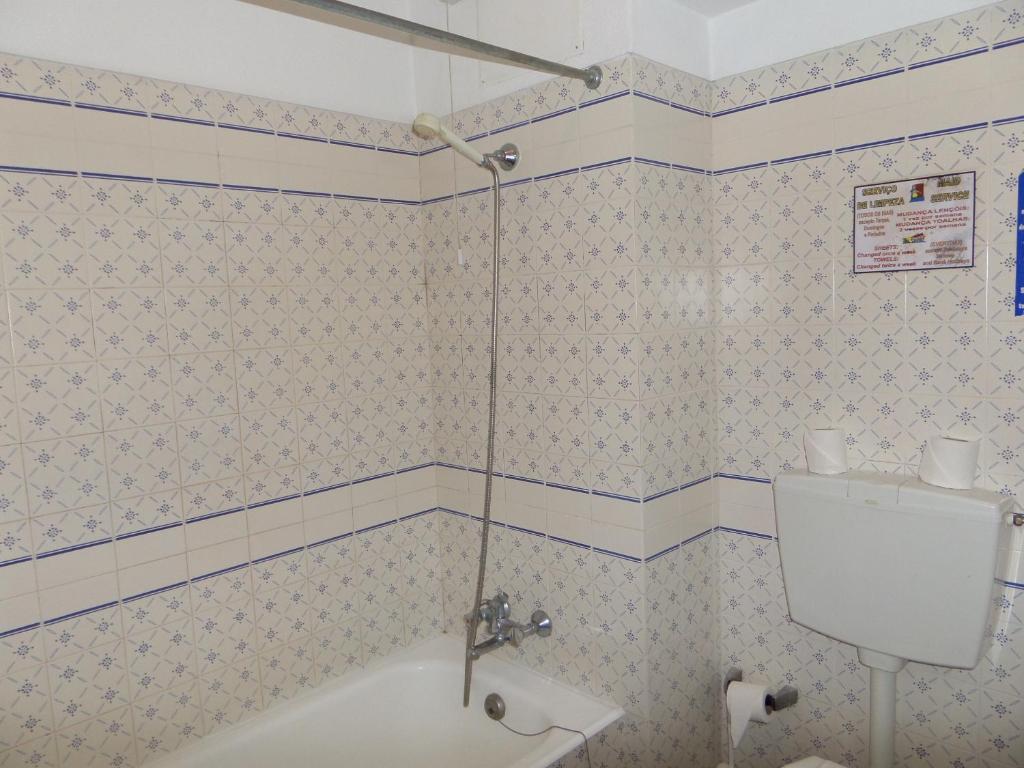 Apartamentos Turisticos Silchoro — Hotel rooms in Albufeira, Faro