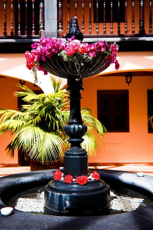 Residencial el Conde #4 photo