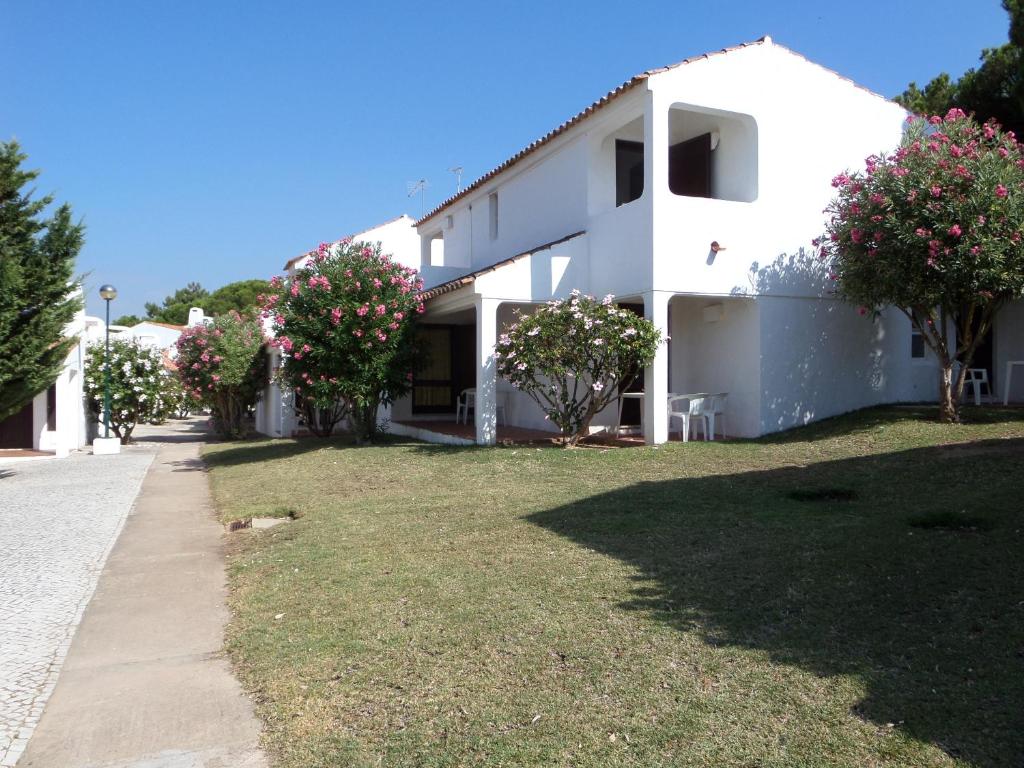 Aldeia Da Falesia — Hotel building in Albufeira, Faro