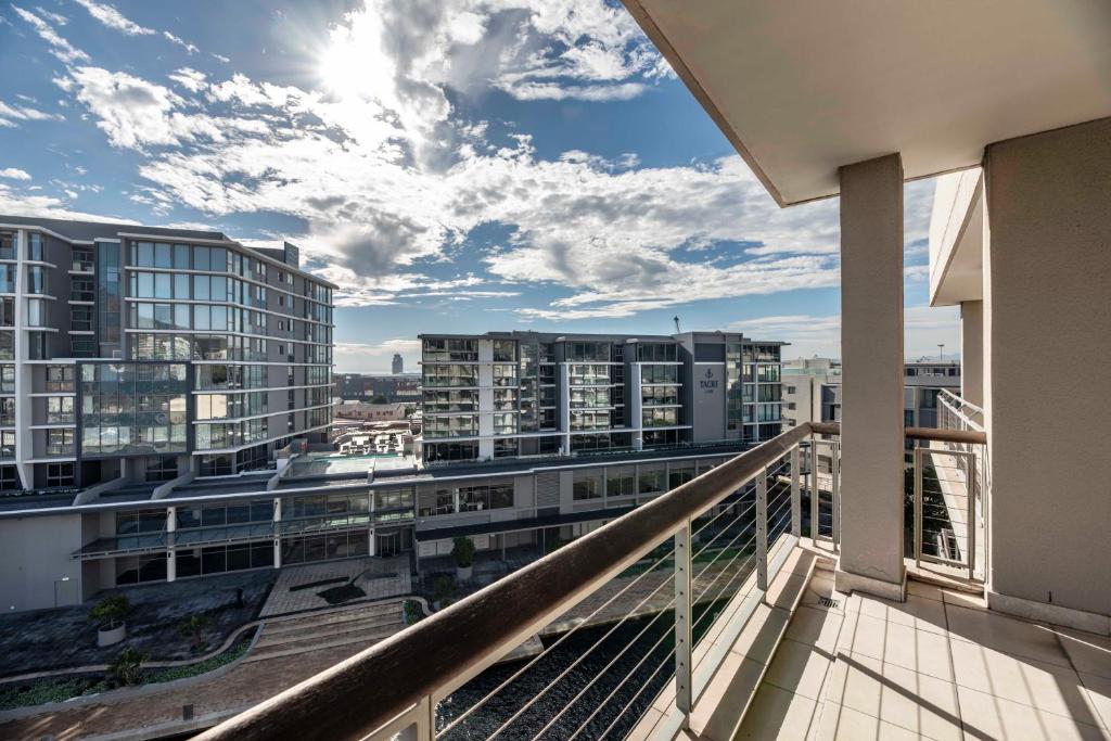 706 Canal Quays photo