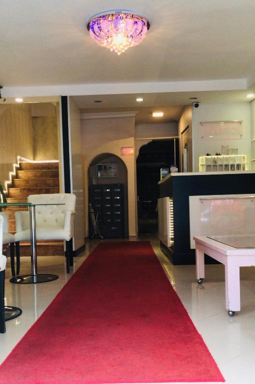 Hotel La White photo