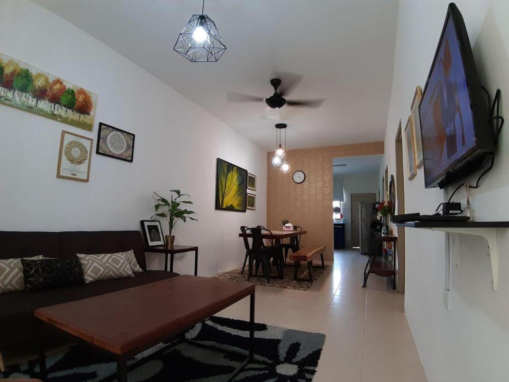 ORCHIDD HOMESTAY GAMBANG photo