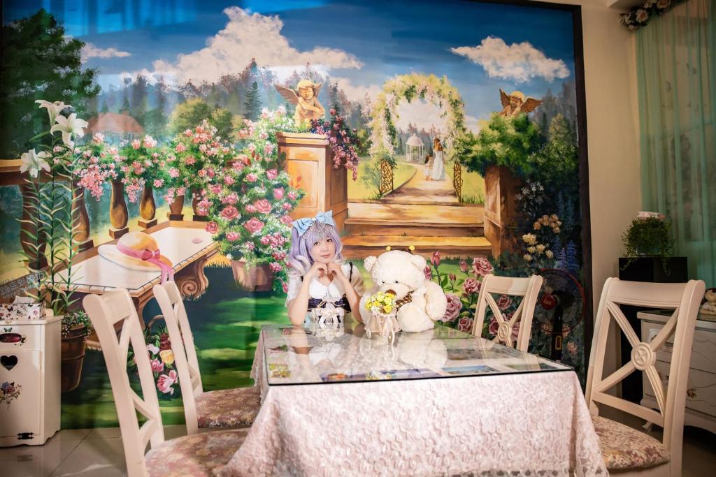 Rose Castle photo