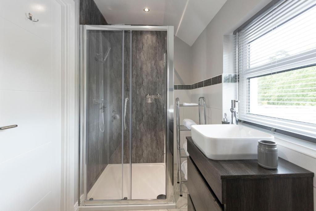 Chestnut House, Beautiful, spacious & comfortable photo