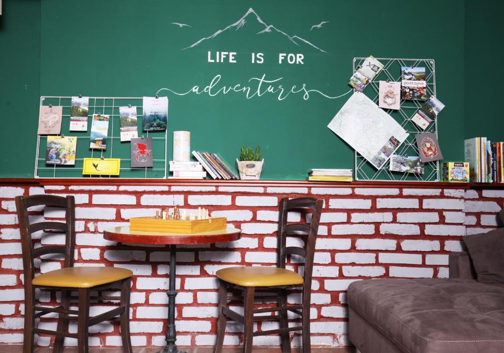 Eagle’s Nest Hostel — Hotel in Postojna