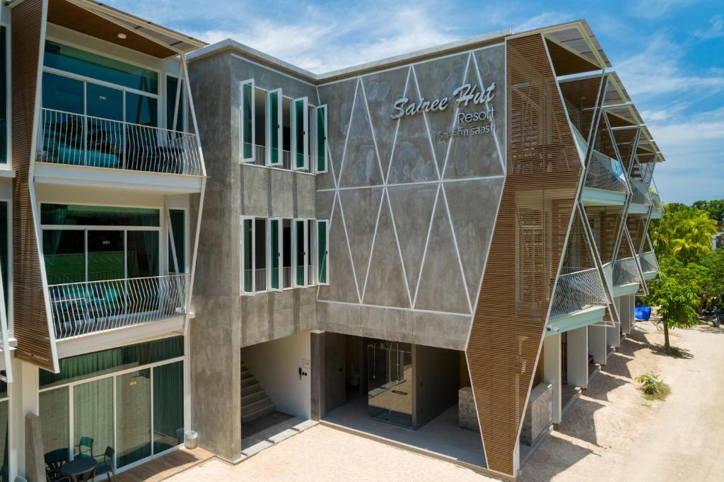 Exterior view, Sairee Hut Resort Koh Tao in Ko Tao
