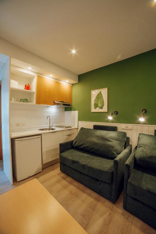 Apartamentos Palm Court — Hotel rooms in Benidorm, Valencian Community