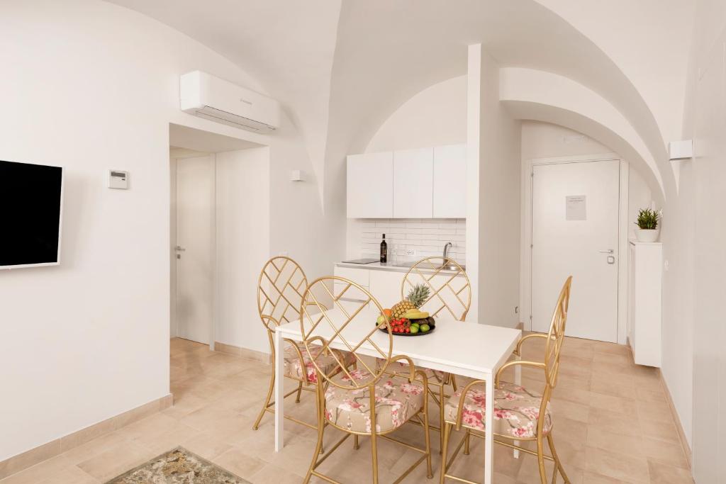 Divo Apartments - Spanish Steps photo