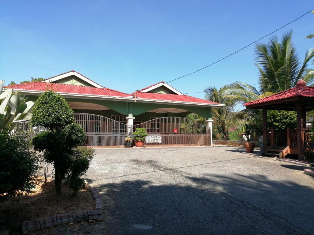 HOMESTAY DSUKA MENANTI — Hotel in Alor Setar