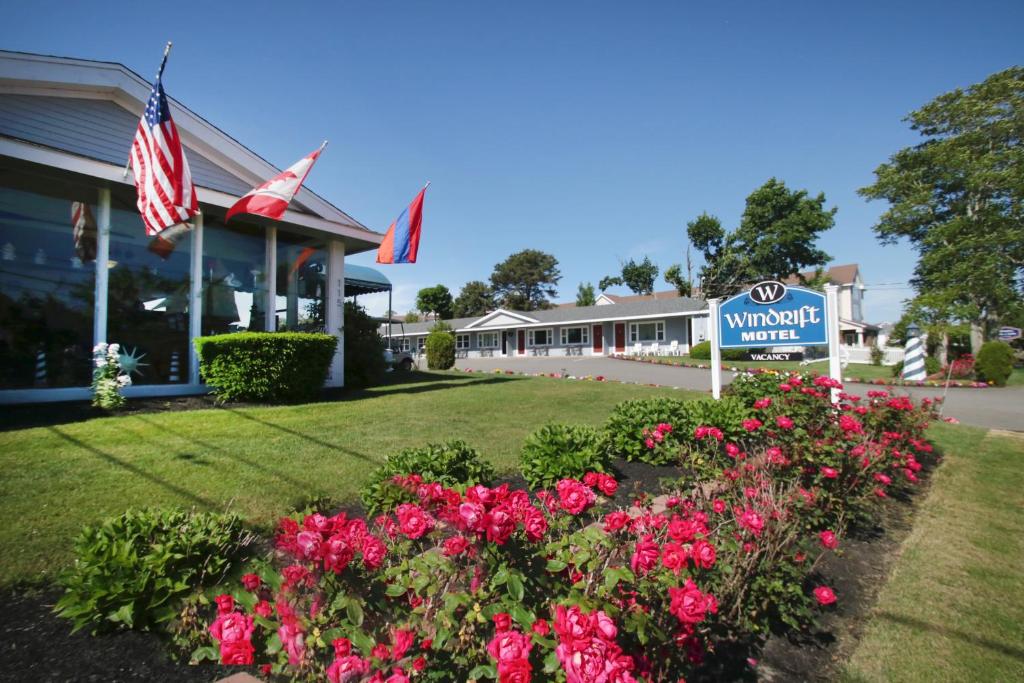 Windrift Motel — Hotel in West Yarmouth (MA)