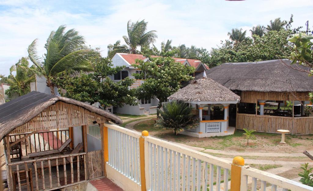 Villa Carillo Beach Resort photo