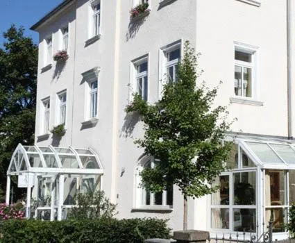 Pension am Großen Garten, Hotel in Dresden