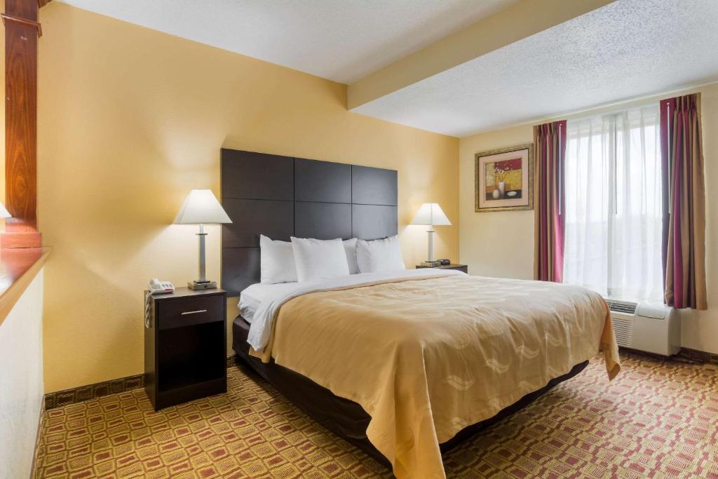 Quality Inn & Suites Sellersburg - Louisville Area 호텔 이미지 1