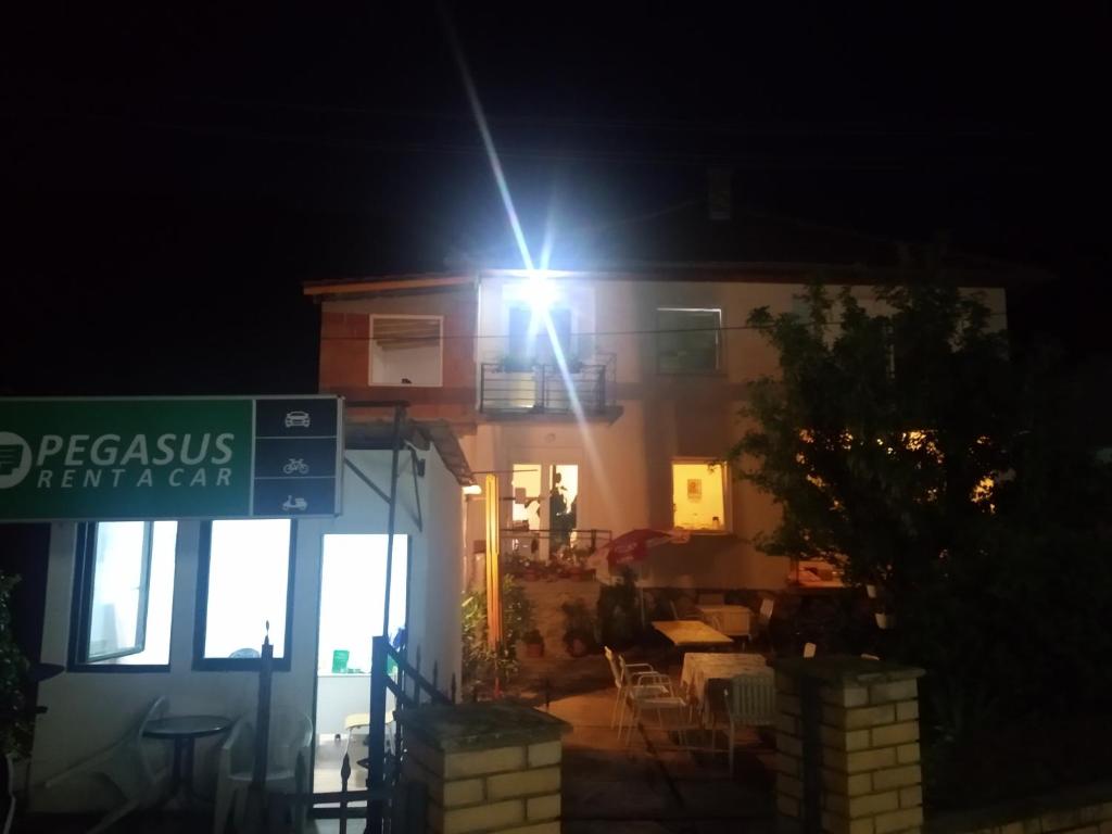 Aqua Blue Lakeview Apartment in Peštani, Macedonia reviews, prices