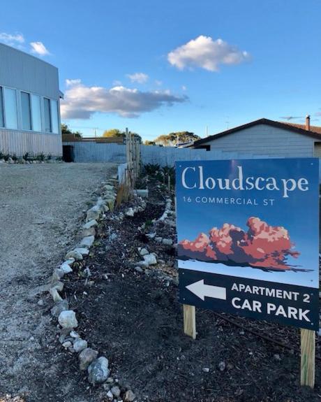Cloudscape Apartment No 2 photo