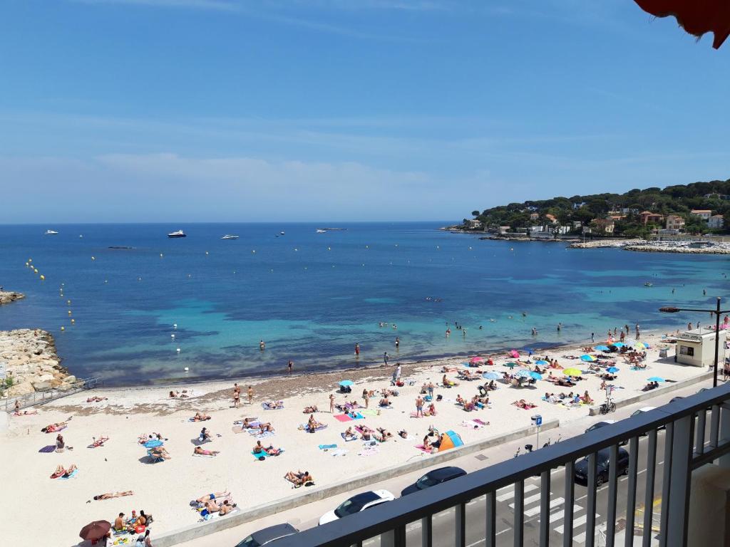 Antibes: A nest perched on the sea! - 1