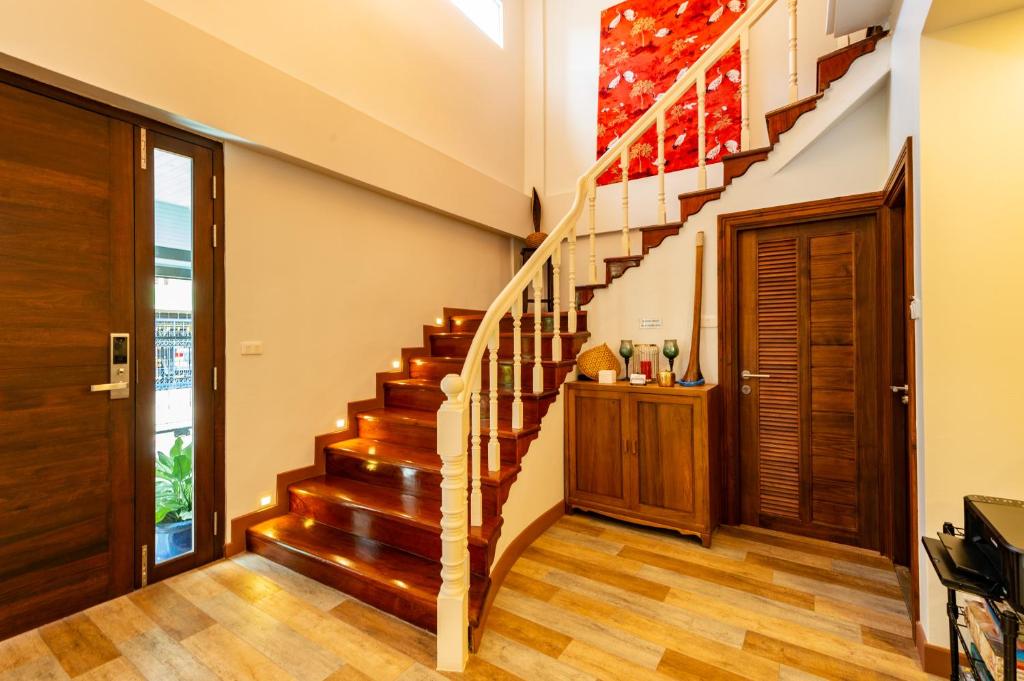 Maneeya Park Residence photo