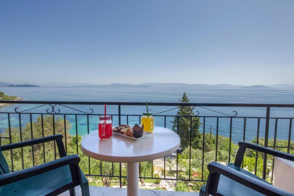 Casa dei Venti - Sea View Apartments - 100m from the beach photo