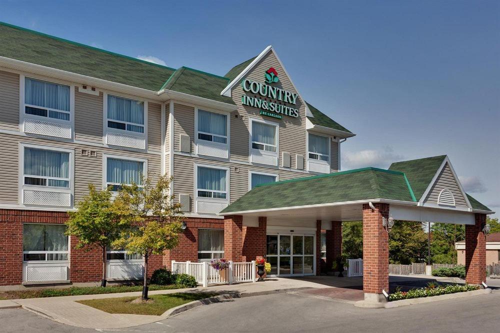 Country Inn & Suites By Radisson, London South, On  - photo 1