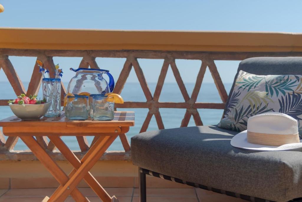 Superb Front Line Location with Heated Pool - 4