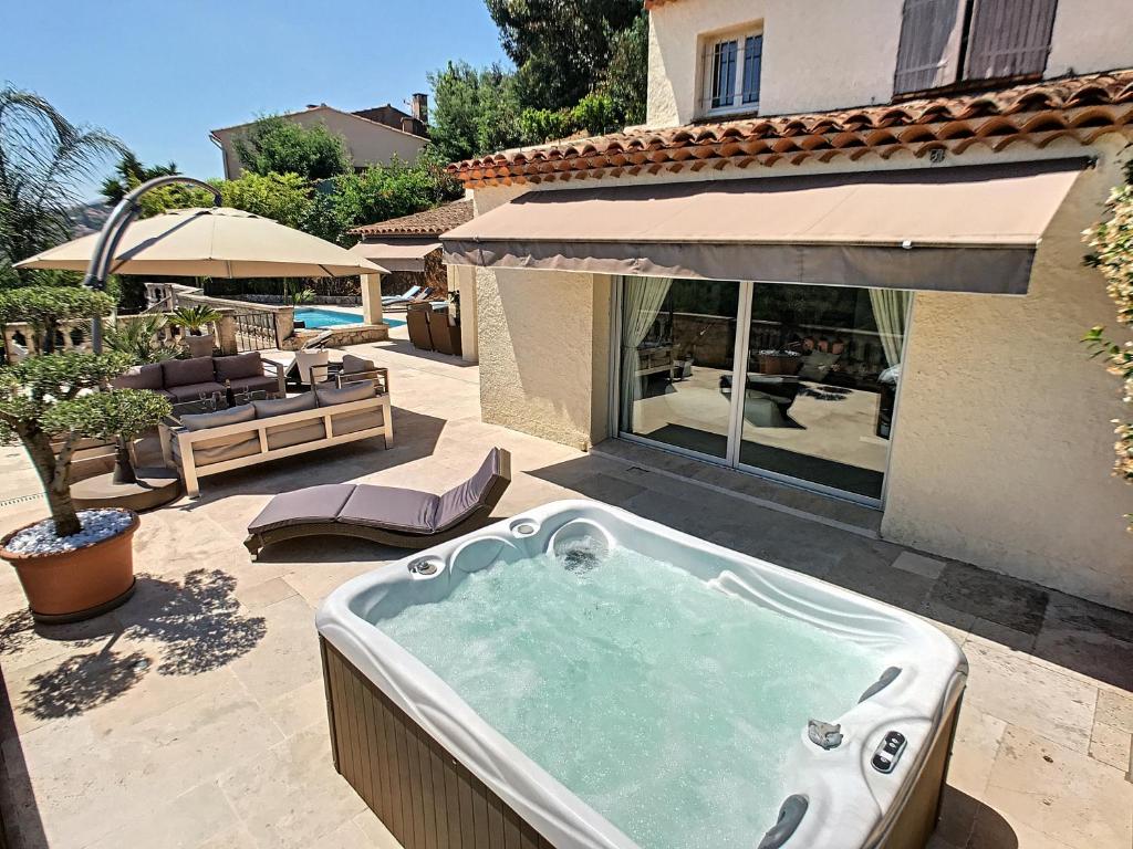 3 Bedrooms Villa near Cannes - Pool & Jacuzzi - Sea View - 5