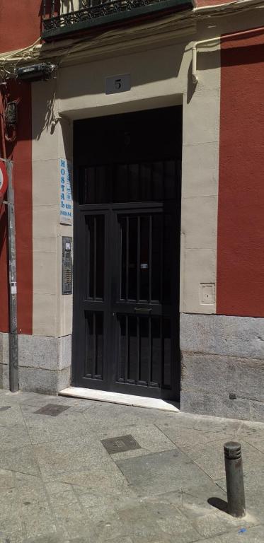 Hostal Rio Parana — Hotel in Madrid