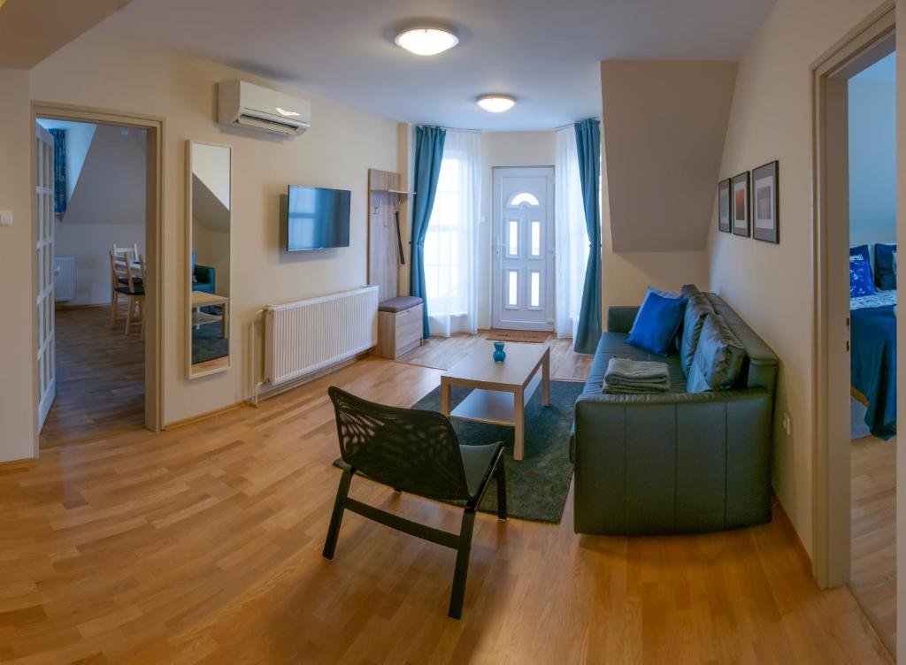 Airport Apartman — Hotel in Budapest