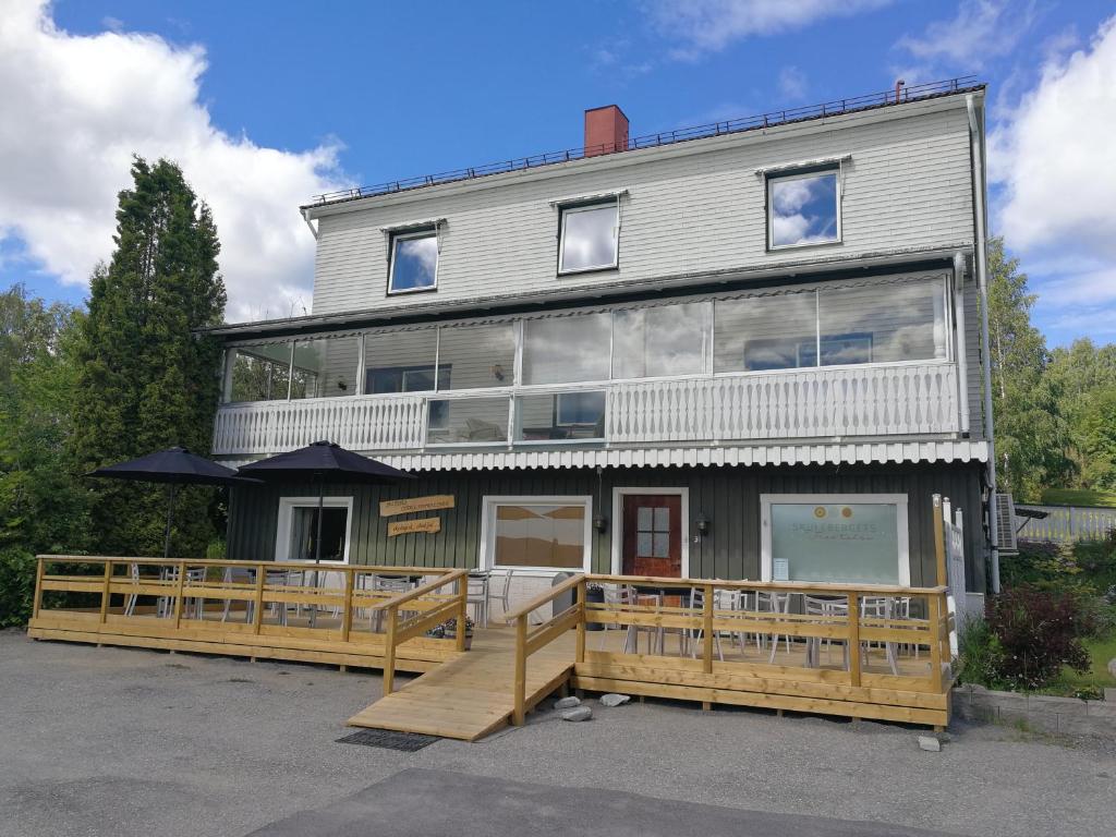 Skulebergets Frestelse — Hotel in Docksta