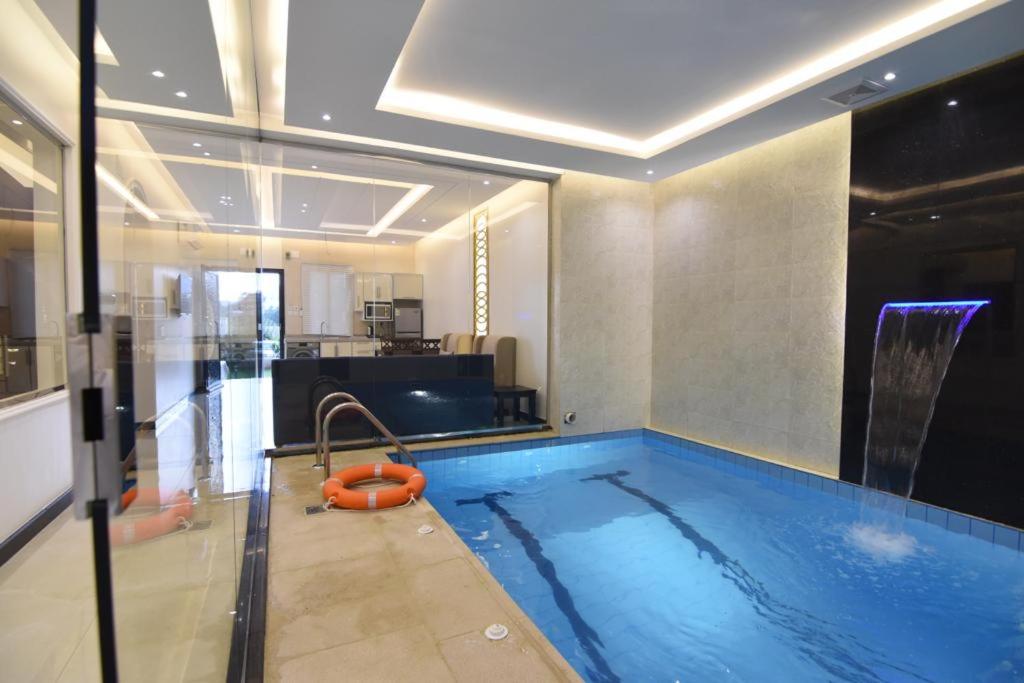 Golden White Hotel photo