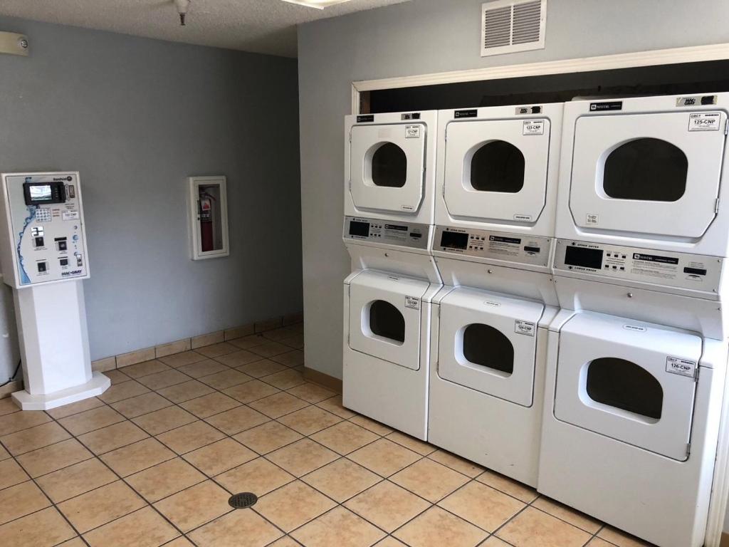 InTown Suites Extended Stay Salt Lake City UT - Midvale photo