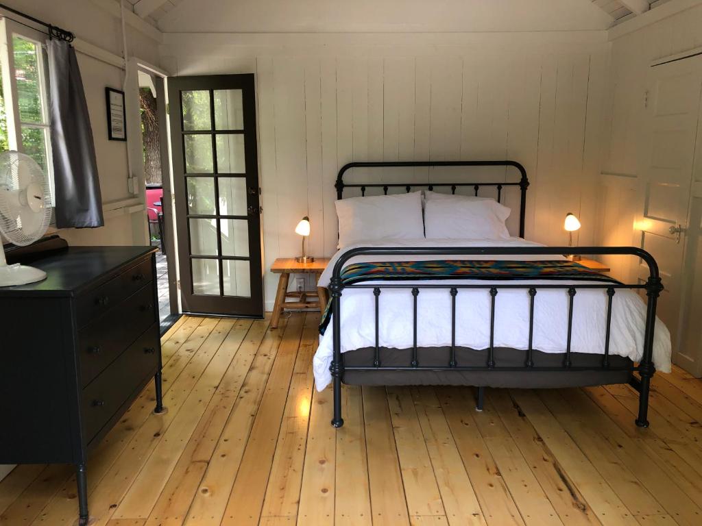Johnson's Beach Cabins and Campground photo
