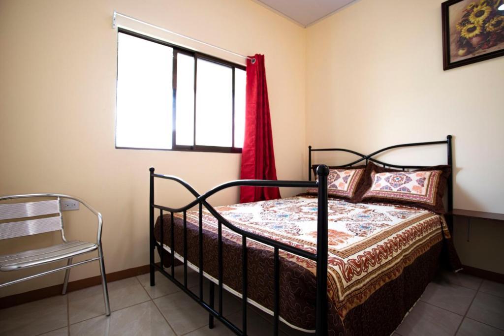 Flor de Katty Hostel Airport photo