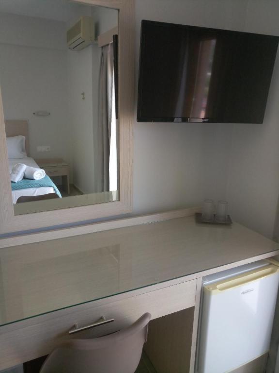 Niko Elen, Adults Only — Hotel rooms in Stalida