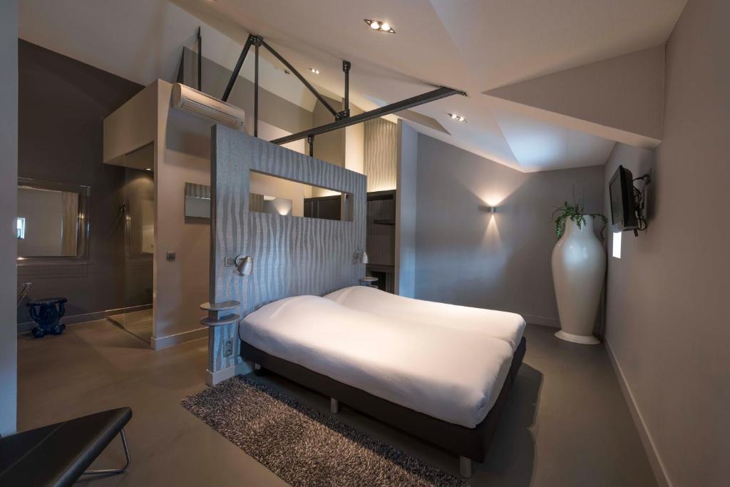 Boutique Hotel Cordial photo