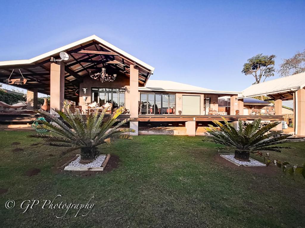 Laguna Lodge photo