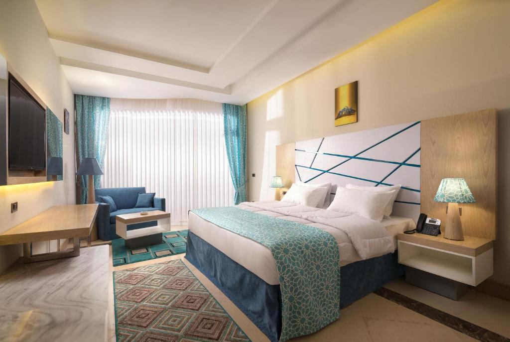 Gravity Hotel & Aqua Park Sahl Hasheesh Families and Couples Only — Hotel rooms in Sahl Hasheesh, Red Sea