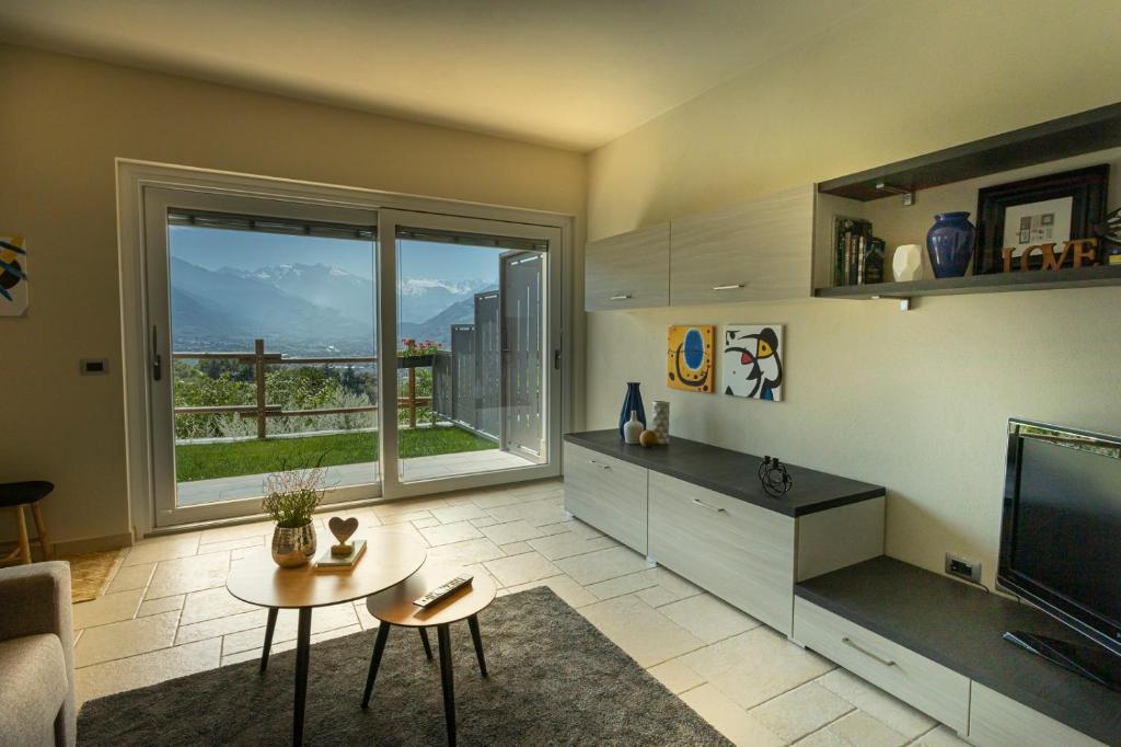 A&G Apartment Aosta - Elegante Casa 100 mq su due piani con Wi-Fi-giardino-parcheggio - 2