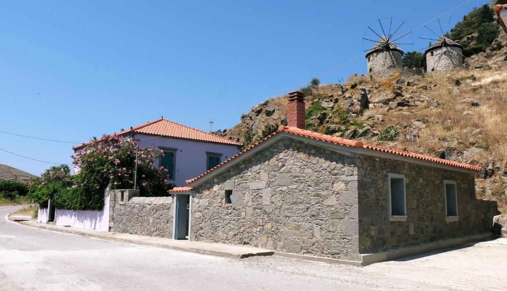 Under the Windmills — Hotel in Kontias (Limnos)