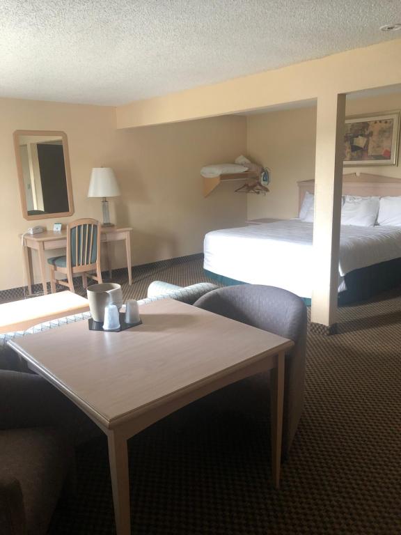 GuestHouse Inn & Suites Eugene/Springfield Photo 19