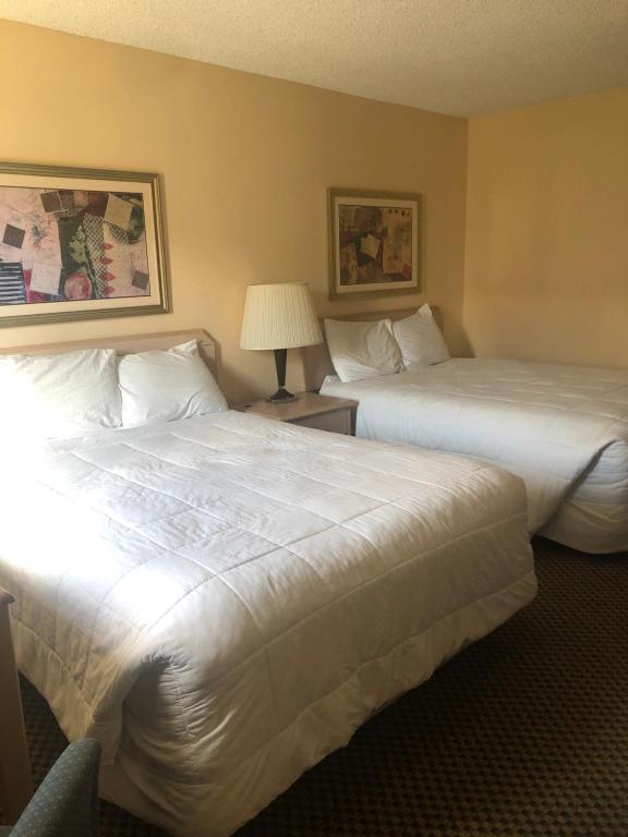 GuestHouse Inn & Suites Eugene/Springfield Photo 27