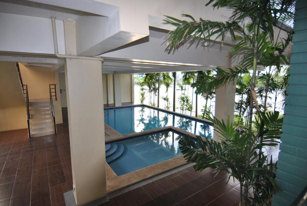 The Uptown Place Condominium photo