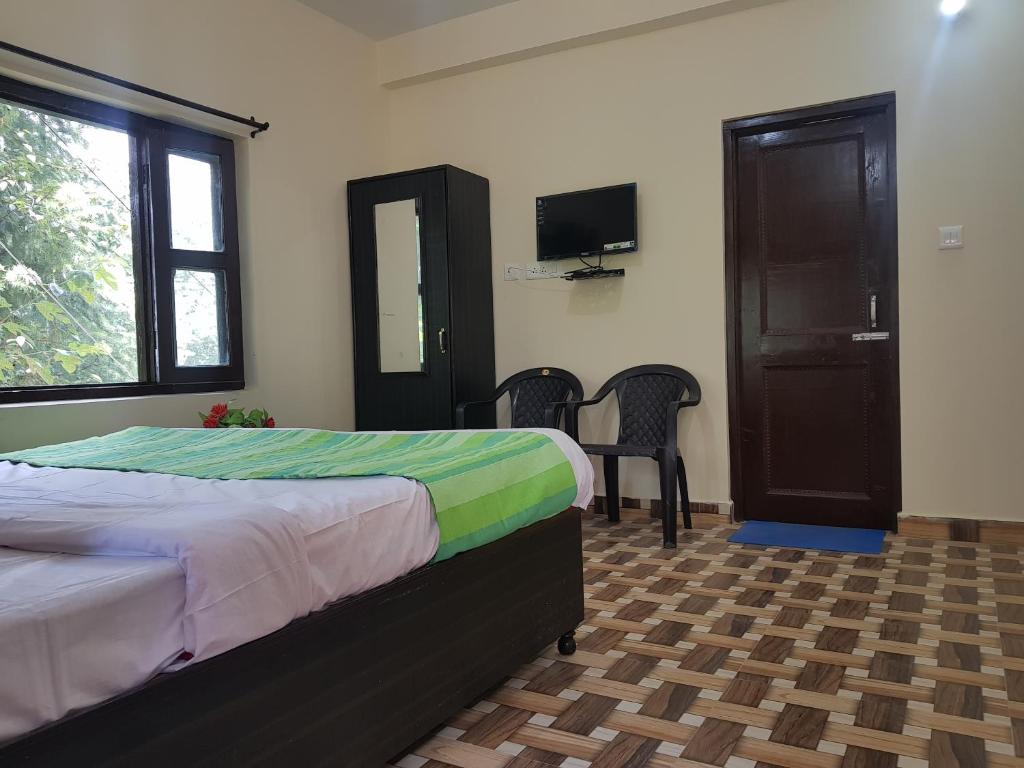 Aditya Homestay Dalhousie photo