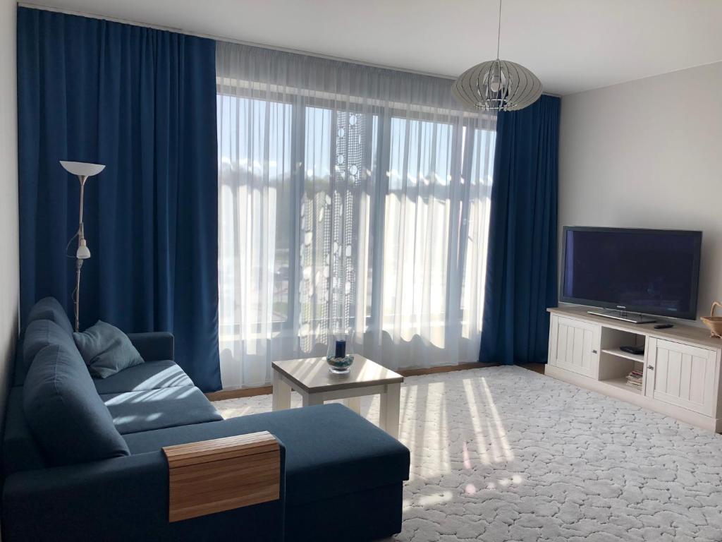 Shared lounge/TV area