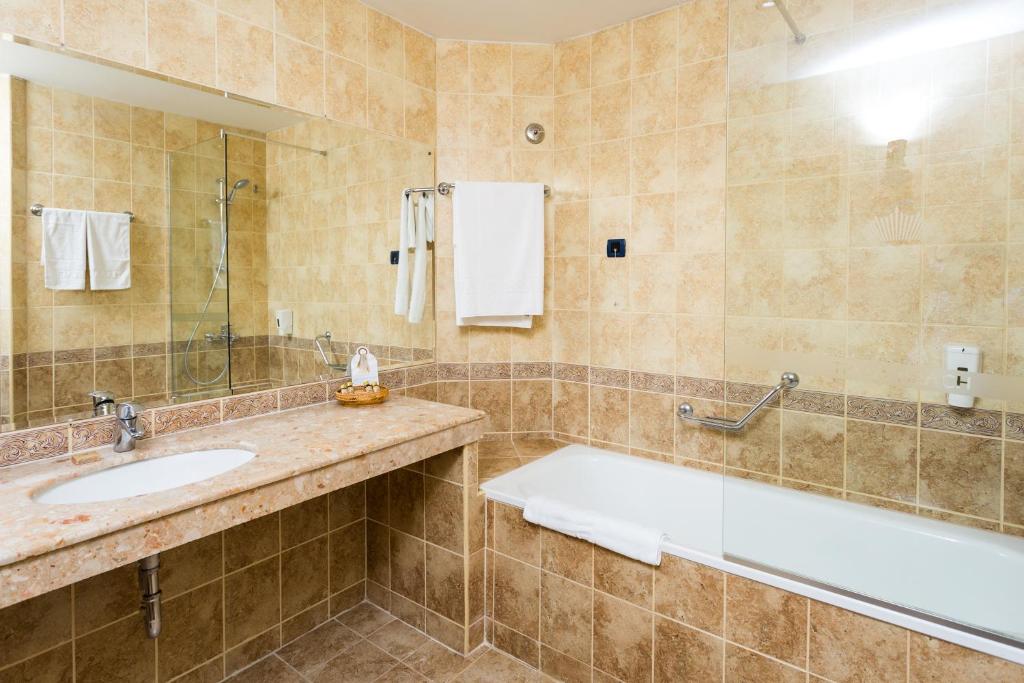 Tiara Beach - All Inclusive — Hotel rooms in Sunny Beach, Burgas Region