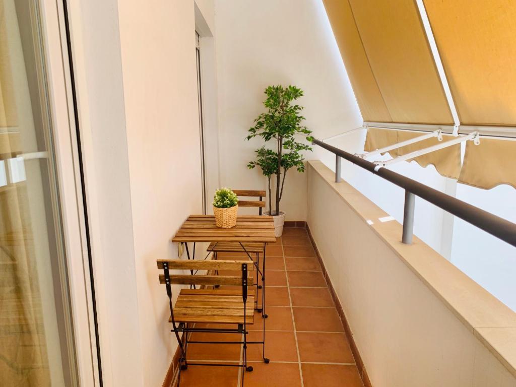 Homely Málaga Parras con terraza interior y parking privado bajo suplemento - 3