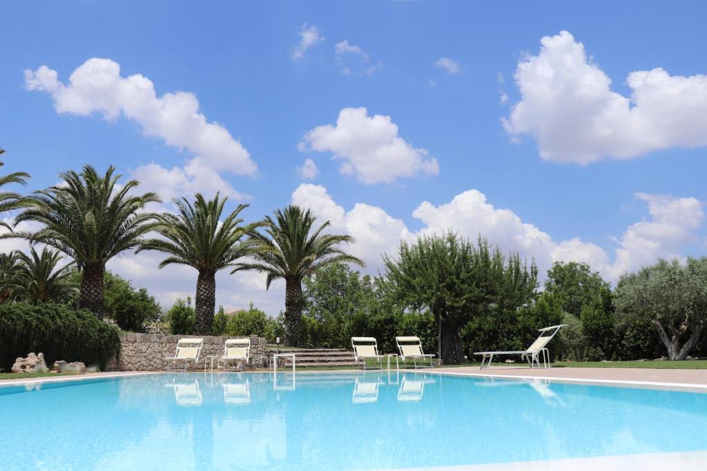 TENUTA AGUGLIA スイミングプール