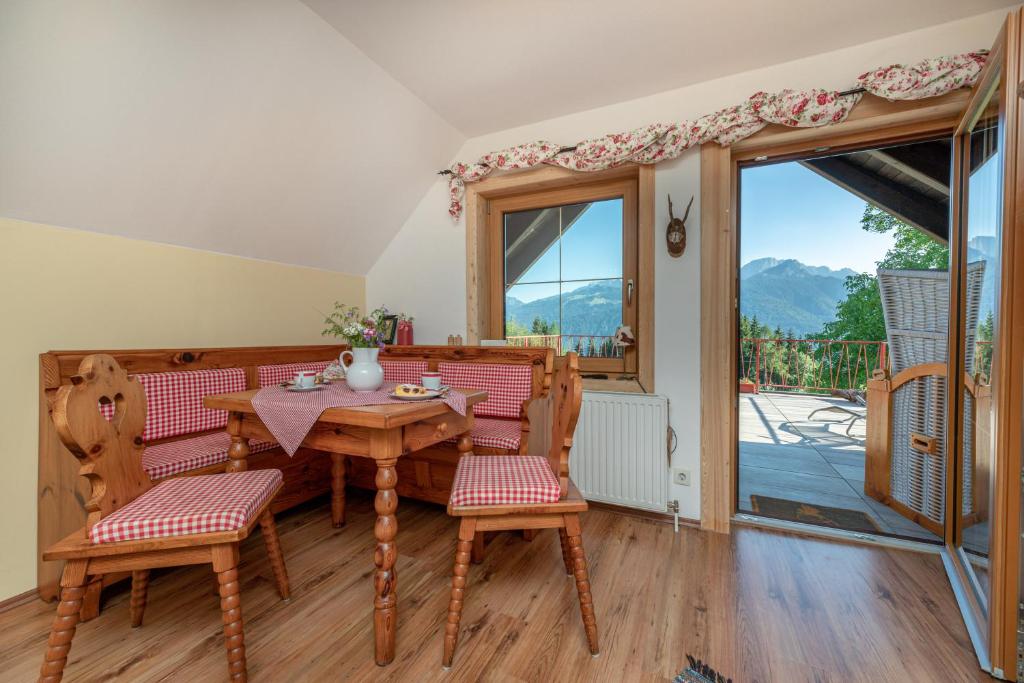Tom's Alpenhütte - 2