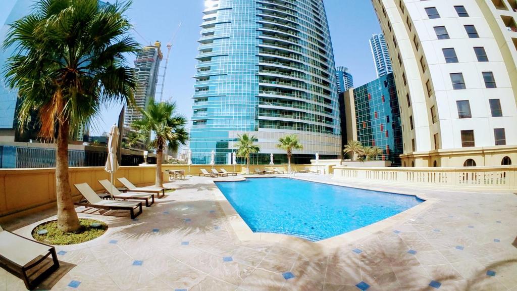 JCB Dubai Marina Apartment photo