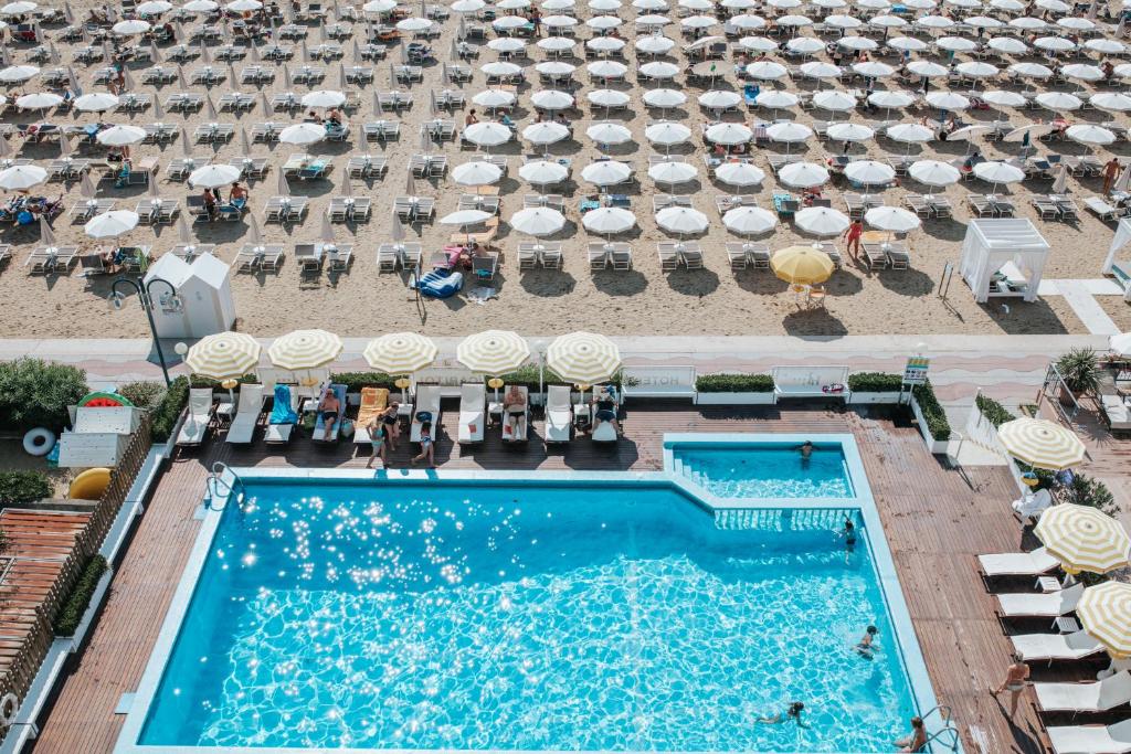Hotel Capitol - 3