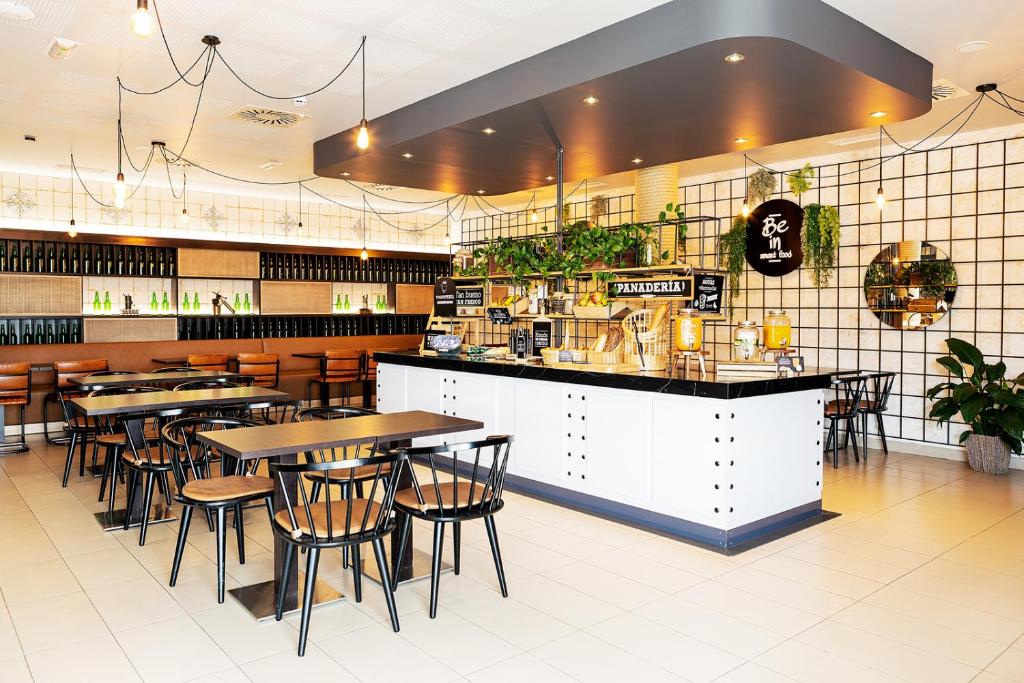 ibis Oviedo レストラン